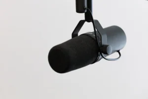 Visuel de l’émission L’invité du jour sur Radio Coquelicot